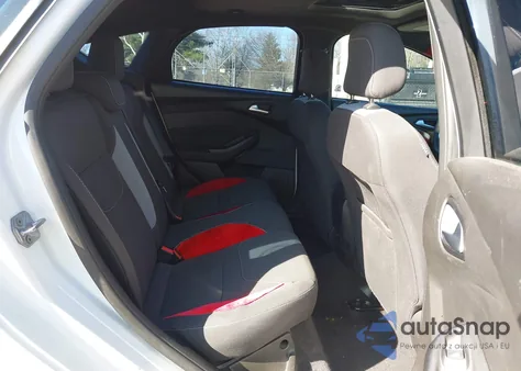 2016 Ford Focus St z USA, uszkodzony, nr VIN 1FADP3L99GL306282